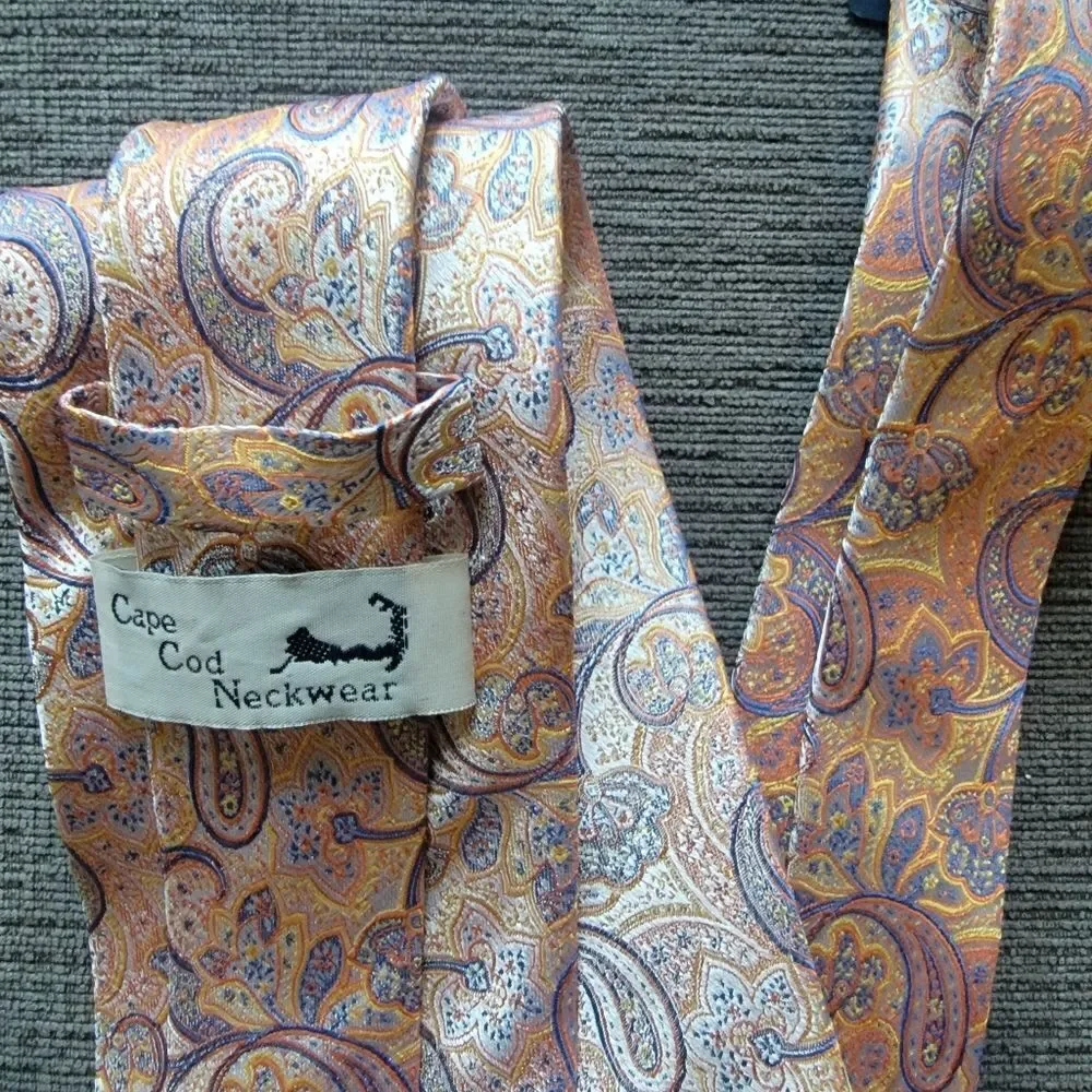 CAPE COD Neckwear Men's  Tie Paisley Pattern with Multicolor Accents